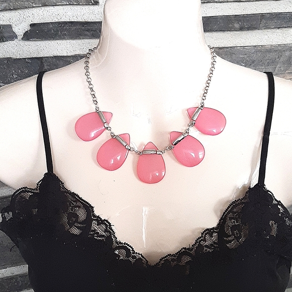 **3/$25** RETRO BARBIE Pink with Silver Tone Chain Necklace - GREAT CONDITION - Picture 2 of 4